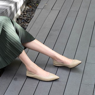 เช็ครีวิวสินค้าSweet Palettes รองเท้าหนังแกะ Ida Seoul Beige