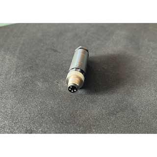 Connector M8 : 4 poles male M8 cable connector IP67