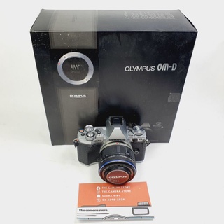 OLYMPUS EM5 Mark II สีเงิน