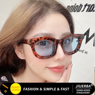 ภาพหน้าปกสินค้า(JIUERBA) ใหม่ แว่นตากันแดด ทรงวงรี สีแคนดี้ แฟชั่นสําหรับผู้ชาย ผู้หญิง ซึ่งคุณอาจชอบสินค้านี้