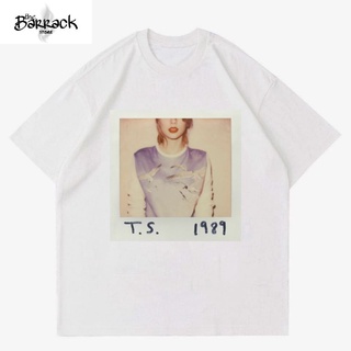 เสื้อยืดโอเวอร์ไซส์ราคาต่ำสุด!!เสื้อยืด TAYLOR SWIFT 1989 ALBUM COVER / เสื้อยืดวง / โอเวอร์ไซซ์ ผู้ใหญ่ ผู้ชาย ผู้หญิง