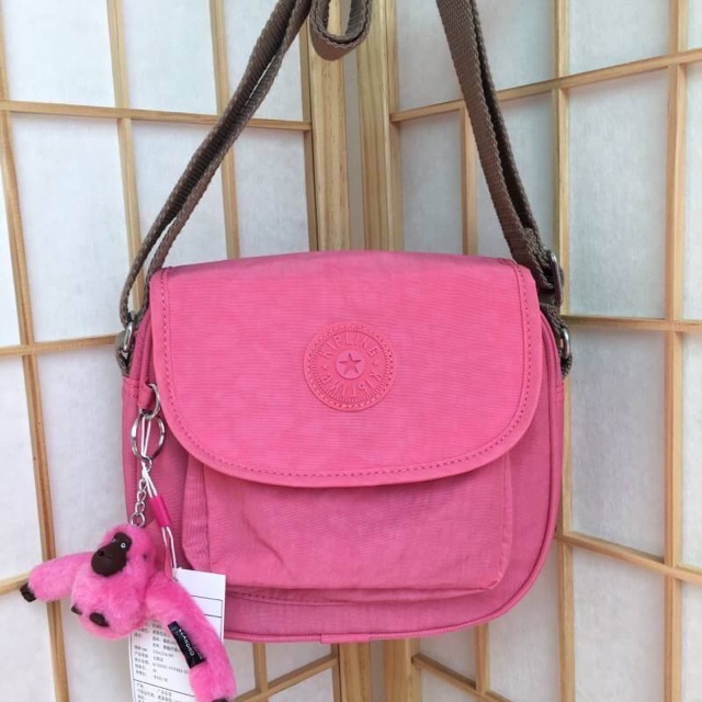 kipling-nuria-shoulder-bag-ของแท้-ราคาถูก