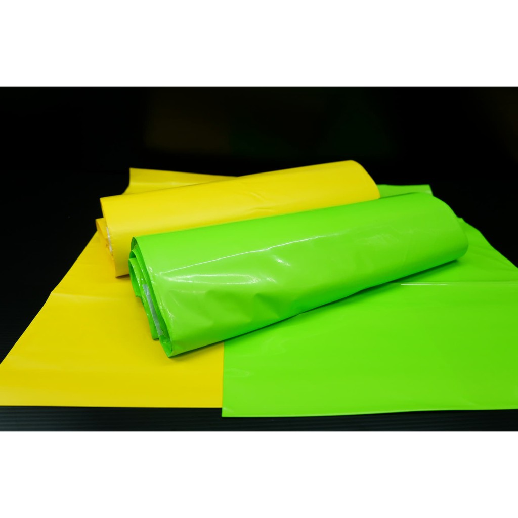 ภาพหน้าปกสินค้า(100ใบ-90ใบ/1มัด) ถุงพัสดุ สีเหลือง//สีเขียว ถุงไปรษณีย์พร้อมแถบกาว ถุงกันน้ำ จากร้าน aom_yanika บน Shopee