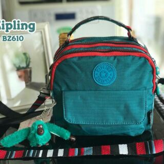 Kipling Style My Premium Bag
✔ สี : เขียว ดำ แดง ม่วง
💼 ขนาด : ฐานยาว 8 x สูง 7.5 นิ้ว
