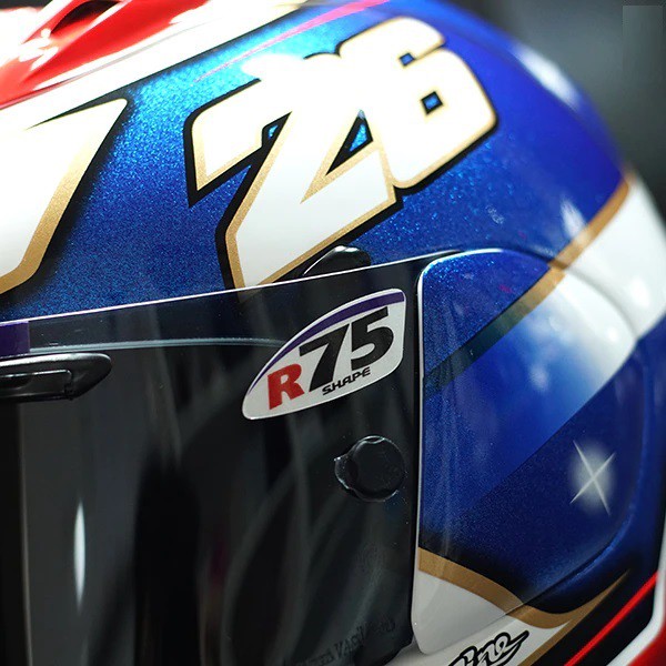 สติกเกอร์หมวกกันน็อค ARAI R75 SHAPE ที่นักแข่งในสนาม ต้องมีติดที่ชิว ...