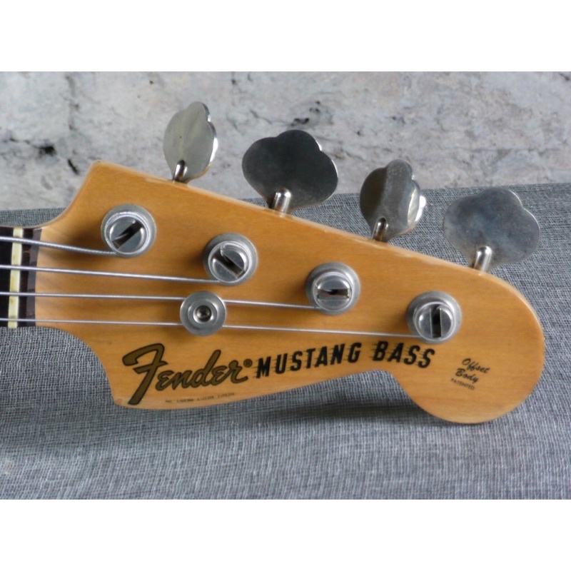 โลโก้หัวกีตาร์-fender-mustang-bass-1