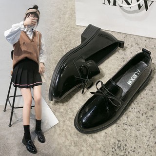 ภาพขนาดย่อของสินค้ารองเท้าบูท  จุด รองเท้าหนัง หญิง อังกฤษ เวอร์ชั่นเกาหลีร้อย สันทนาการ นักเรียน รองเท้า งาน รองเท้าทำงาน ใหม่ แ