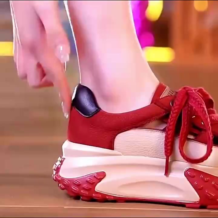 รองเท้าส้นหนาล้อมรูทรงคุณหรีดสีสวยสวย-เหมาะสำหรับเดินเล่นหรือใส่ในชีวิตประจำวันของผู้หญิง