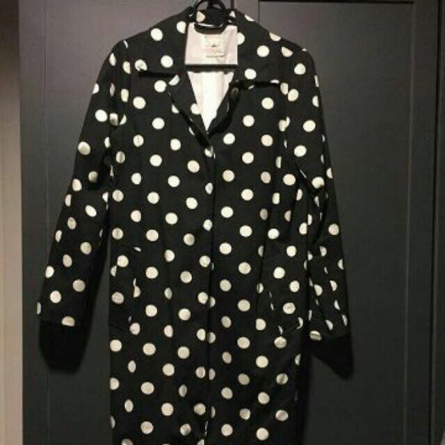 used-once-korea-pollka-dot-coat