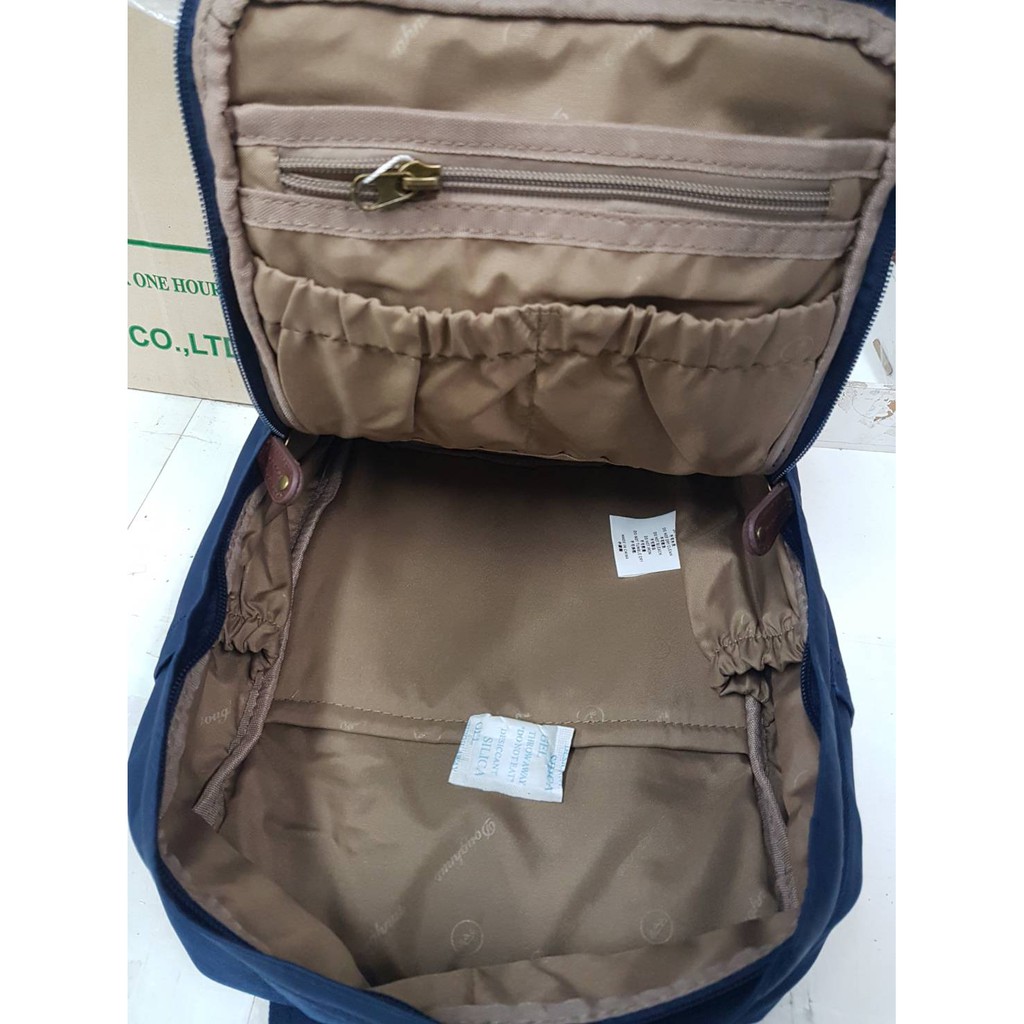 doughnut-bag-macaroon-mini-ivory-x-navy-ตัวกระเป๋าโดนัทกันน้ำได้-ผลิตจากผ้าไนลอน-420d-korea-heavy-น้ำหนักเบา-กระเป๋าเป้-รหัสสินค้า-05561