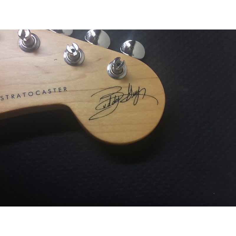 โลโก้หัวกีตาร์-fender-stratocaster-buddy-guy-signature