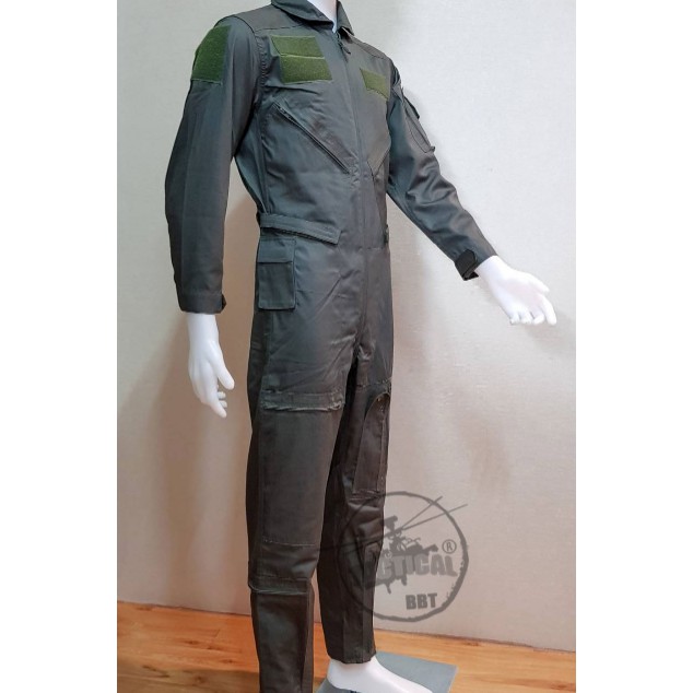 ภาพหน้าปกสินค้าชุดนักบิน ทรง US. แต่ผ้าไทย ติดตีนตุ๊กแก เขียว จากร้าน kt_tactical1912 บน Shopee
