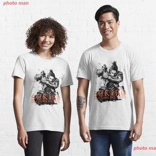 photo man top Shadows Die Twice เสื้อยืด เซกิโระ เสื้อยืดผู้ชาย sekiro shadows die twice Essential T-Shirt men