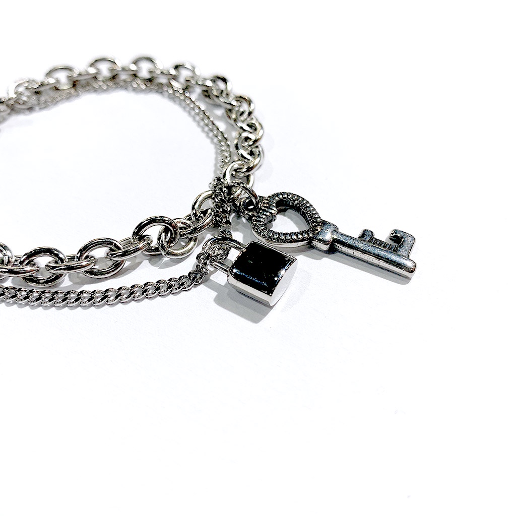 byyum-handmade-products-in-korea-heart-lock-bracelet