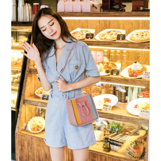 ภาพหน้าปกสินค้าCatalog Bag กระเป๋าแฟชั่นเกาหลี กระเป๋าผู้หญิงสะพายไหล่ สีสวยทันสมัยใส่ของได้เยอะ จากร้าน catalog2acc บน Shopee