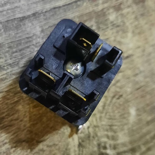 รีเลย์ สตาร์ท หัวเผา 8-94248-1610 Glow Relay Ford Ranger Everest 2.5/2. ...