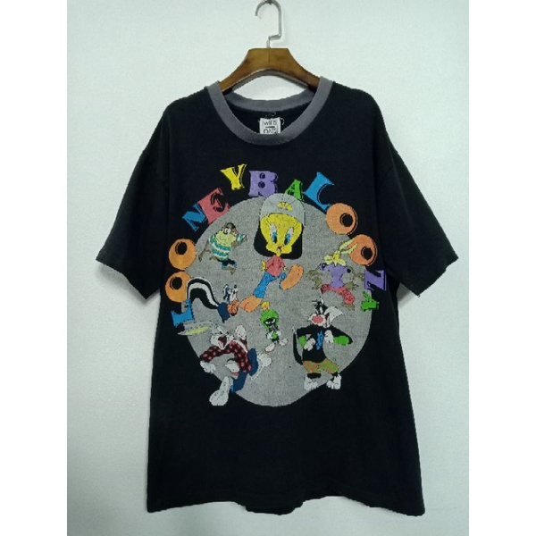 เสื้อยืด-มือสอง-ลายการ์ตูน-looney-toon-ตอกปี-1993-ตะเข็บเดี๋ยว-บน-ล่าง-อก-42-ยาว-29