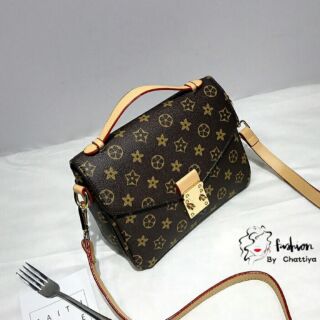 Louis Vuitton crossbady bag