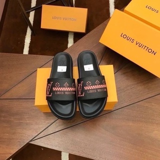 รองเท้าแตะแบบสวมหนังแท้ LOUIS VUITTON MENS SANDALS ]  พร้อมส่งค่ะ 🛍อุปกรณ์ครบ มีขนาด 38-45"