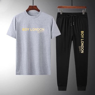 ชุดเซ็ทแฟชั่นเสื้อยืดแขนสั้นสกรีนลาย+กางเกงขายาวกางเกงลำลอง  ใส่ได้ทั้งหญิงและชายT396-KU396
