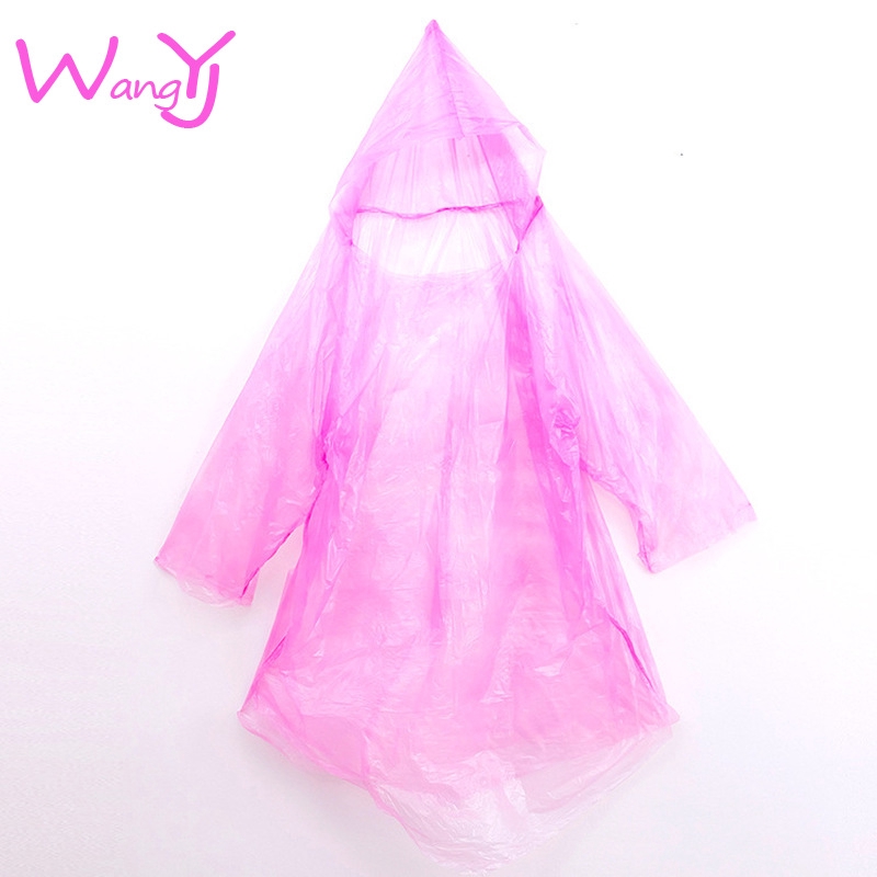 ภาพหน้าปกสินค้าเสื้อกันฝน แบบพกพา สีใส จากร้าน wangjiayu2020.th.th บน Shopee