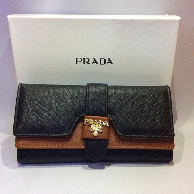 sale179-กระเป๋าสตางค์แบรนด์เนม-prada