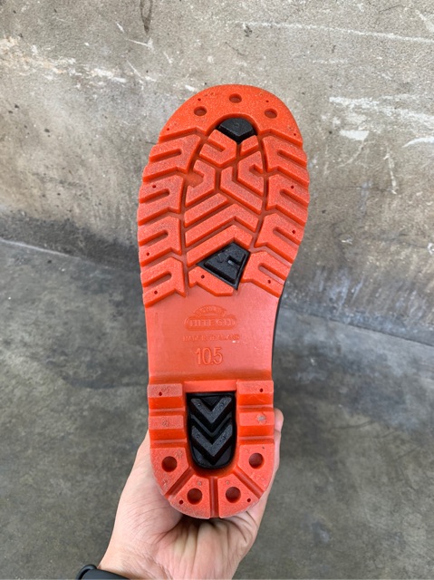 ภาพสินค้ารองเท้าบูทยาง ตรา Bowling HITech รุ่น 898 สีดำ พื้นส้ม สูง 14นิ้ว จากร้าน pachokshop บน Shopee ภาพที่ 2