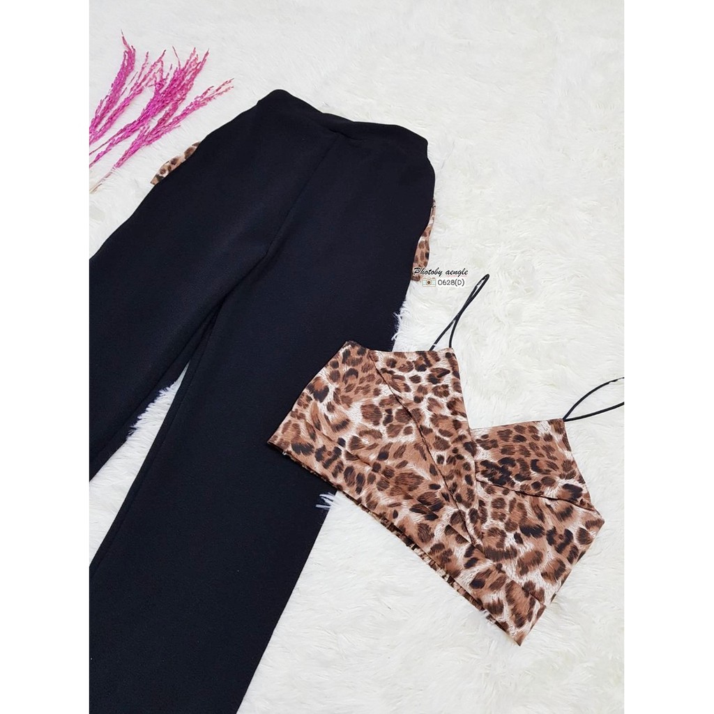 bs0628-เสื้อสายเดี่ยวครอปตัวสั้น-เนื้อผ้าหางกระรอกลายเสือ