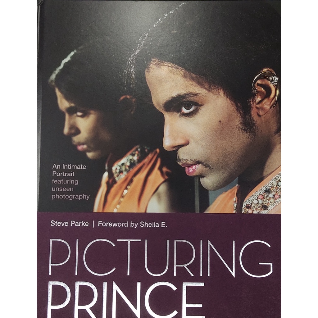 หนังสือประวัติ-นักร้อง-พรินซ์-ภาษาอังกฤษ-picturing-prince-an-intimate-portrait-222page