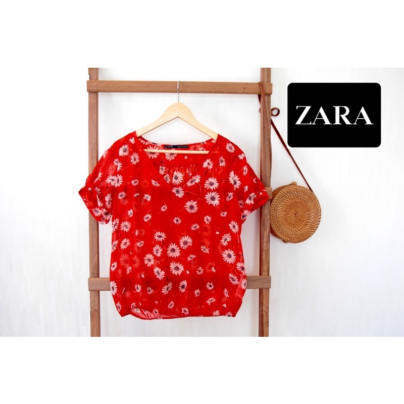 zara-polyester100-ป้าย-l-อก-40-ยาว22-ลายดอกสีแดง-น่ารักมาก-ป้ายครบสภาพ100-c-1560