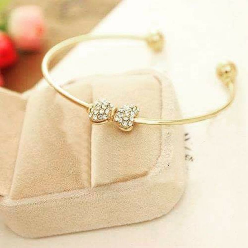 พร้อมส่ง-กำไลข้อมือสีทอง-ประดับเพชรโบว์