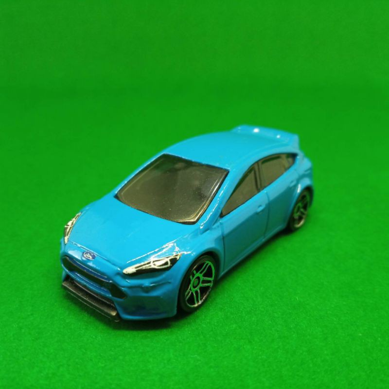 รถ-hotwheels-ของแท้มือสอง-รุ่น-ford-focus-rs-dhp07-สภาพใหม่ตั้งโชว์-มีคันเดียวเท่านั้นค่ะ-ราคา-100-บาท