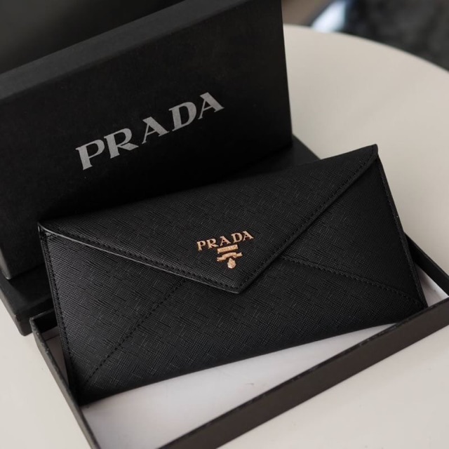 prada-ลายหนัง-saffiano-ของแท้-100