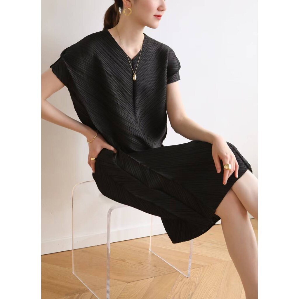 restock-2muay-รุ่น-gjo8010-v-neck-basic-pleat-dress-เดรสผู้หญิง-เดรสพลีทคุณภาพ-6สี-free-size