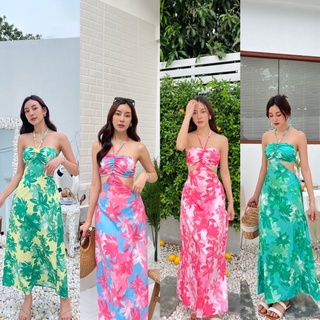 🌼 Maxi dress ตัวนี้ไม่ต้องพูดถึงความสวย ผ้าสั่งพิมพ์พิเศษทั้ง4สี สีเนียนสวยมาก หาร้านอื่นไม่ได้แน่นอน ตรงกลางอกรูด