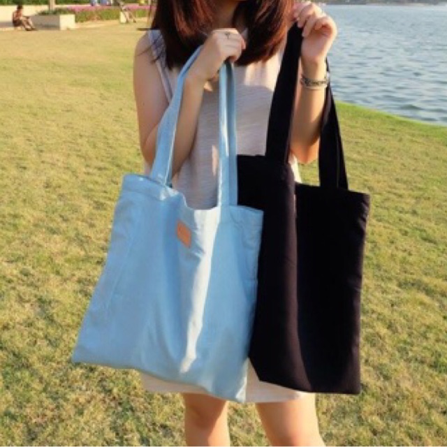 totebag-black-and-blue