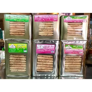 ทองม้วนทิพย์ของอร่อยจ.เพชรบุรี รสหวานน้ำตาลโตนดและรสเค็มทรงเครื่องบรรจุใส่ปี๊บ photo
