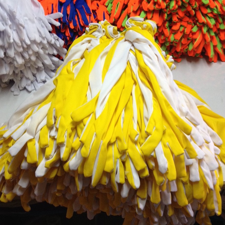 ภาพสินค้าสั่งผลิต 2-3 วัน ถุงมือแสตนเชียร์เซ็ตจับคู่สีเหลือง ผลิตไวส่งไว จากร้าน narumolpae บน Shopee ภาพที่ 2