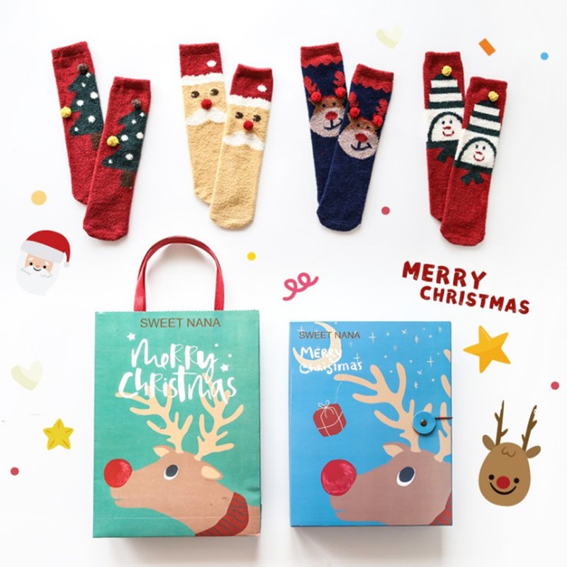 christmas-gift-box-เป็นเซตกล่อง-ถุงกระดาษ-ในกล่องบรรจุถุงเท้า4คู่