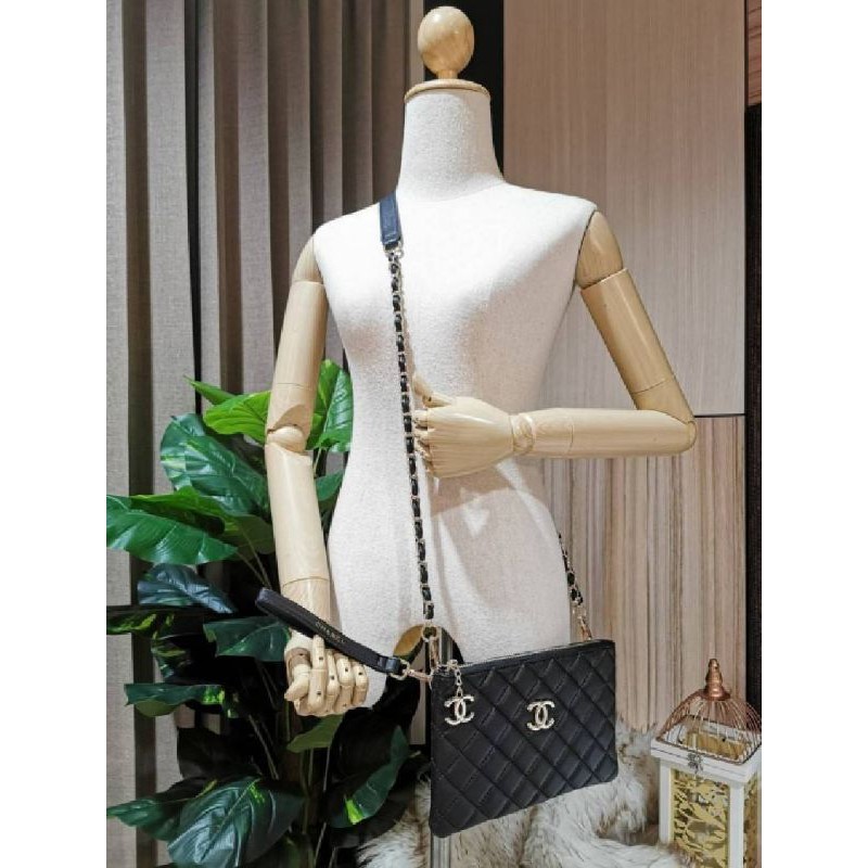 crossbody-bag-vip-gift-with-purchase-gwp