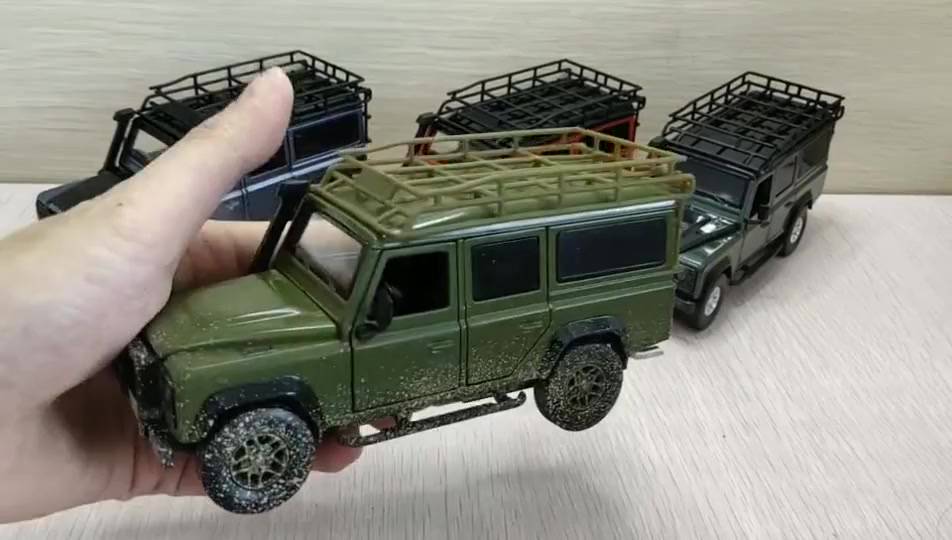 1-32-land-rover-defender-suv-โมเดลรถเหล็กโมเดลรถยนต์เสียงรถลากคอลเลกชันรถยนต์ของเล่น-diecast-vehicles-car-model