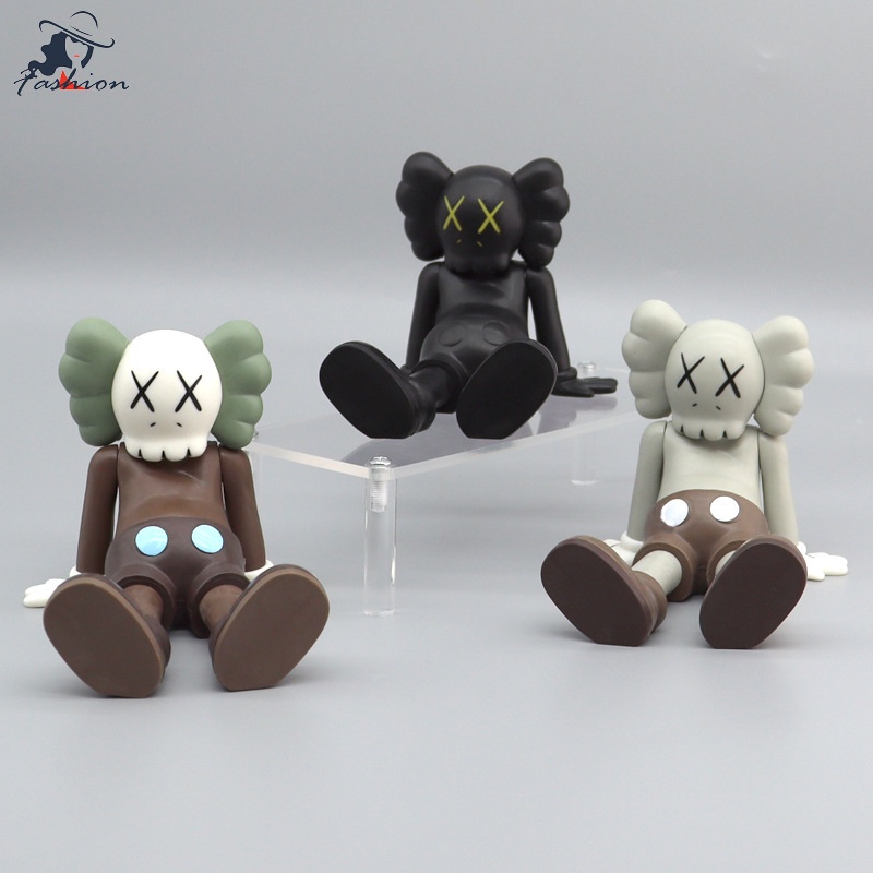 โมเดลฟิกเกอร์-kaws-น่ารัก-เหมาะกับของสะสม-สําหรับตกแต่งภายในรถยนต์