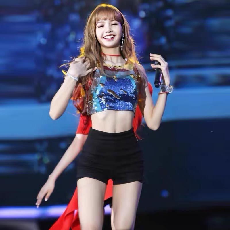 lisa-กางเกงตัวเดียวกัน-dance-blackpink-เกิร์ลกรุ๊ปเกาหลี-เต้น-กางเกงขาสั้นเอวสูง-กางเกงเลกกิ้งขาสั้นสีดำทรงเอ-เซ็กซี่และมีเสน่ห์-แสดงความยาวของขา
