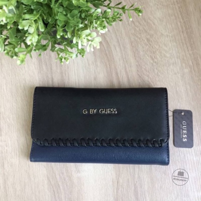 guess-wallet-สีดำน้ำเงิน