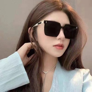ภาพหน้าปกสินค้าแว่นตากันแดด กรอบโลหะ ขนาดใหญ่ แฟชั่นคลาสสิก สไตล์เกาหลี สําหรับผู้ชาย และผู้หญิง 2022 ที่เกี่ยวข้อง