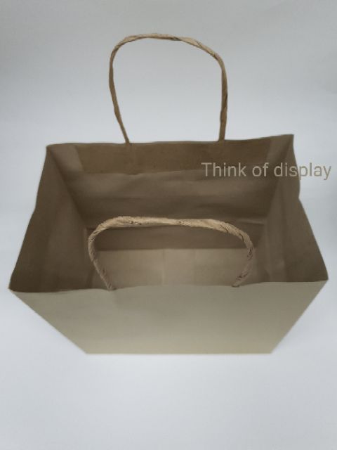 ภาพหน้าปกสินค้าถุงกระดาษหูเกลียว ถุงกระดาษหูหิ้ว ถุงทรงกล่อง แพ็คละ 50 ใบ จากร้าน ju.ap บน Shopee