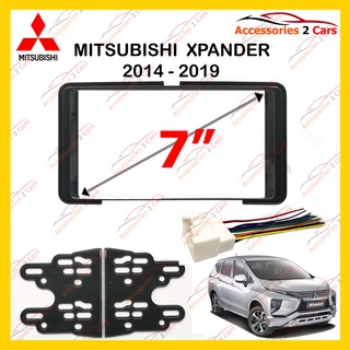 กรอบหน้าวิทยุMITSUBISHI XPANDER ปี2014  สำหรับ7นิ้ว รหัสNV-MI-047