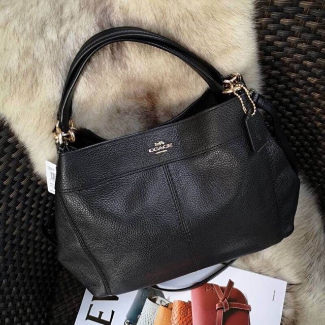 COACH F23537 SMALL LEXY SHOULDER BAG COLOR IMITATION GOLD BLACK Shopee Thailand