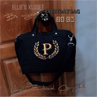 กระเป๋าแคนวาส ปักชื่อ 28 cm Ellie’s Kloset มี 6 สี ทรงสวย ช่องเก็บของเยอะ ออกแบบได้สไตล์คุณ