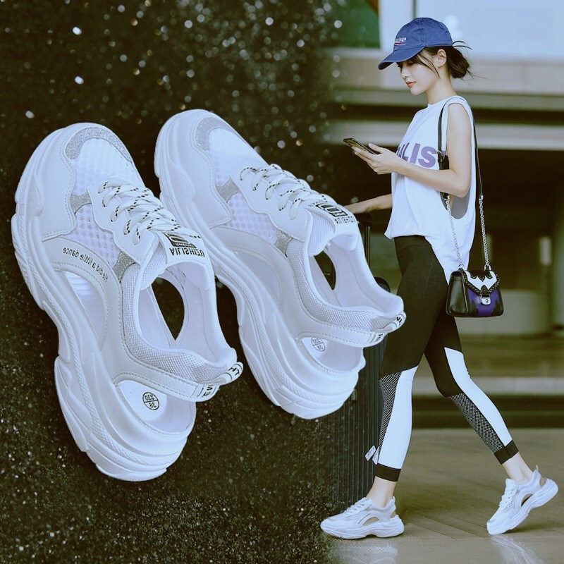 ภาพหน้าปกสินค้าพร้อมส่ง รองเท้ารองเท้าแตะผู้หญิงแฟชั่นใหม่กีฬาทุกคู่สวมใส่ด้านนอกผู้หญิง